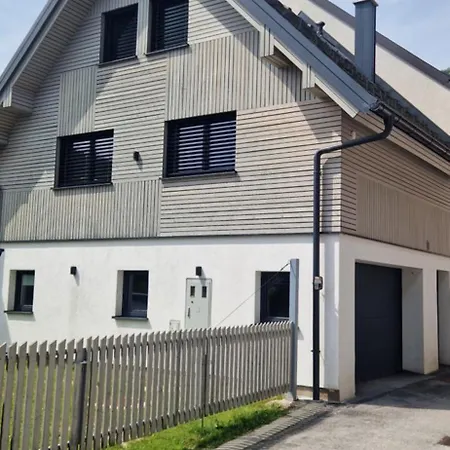 Family House Hébergement de vacances