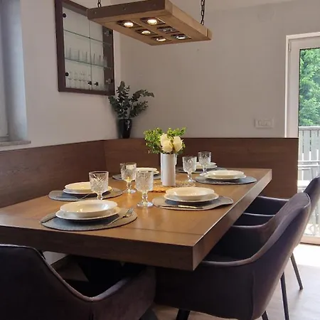 Family House Počitniška hiša